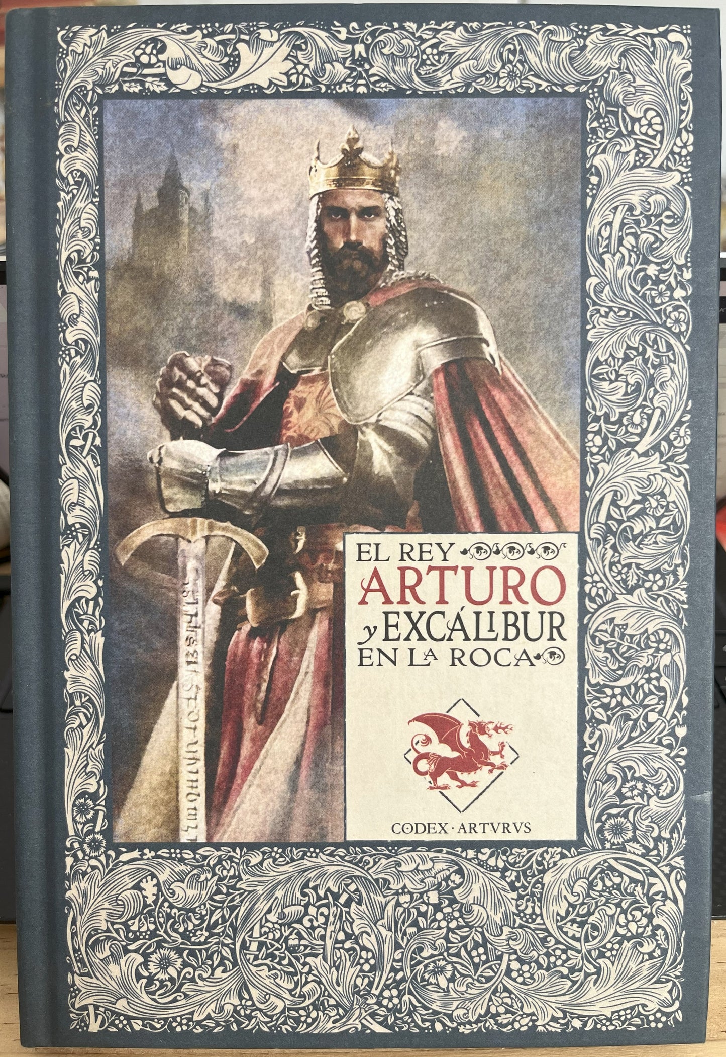 El rey Arturo y Excálibur en la roca